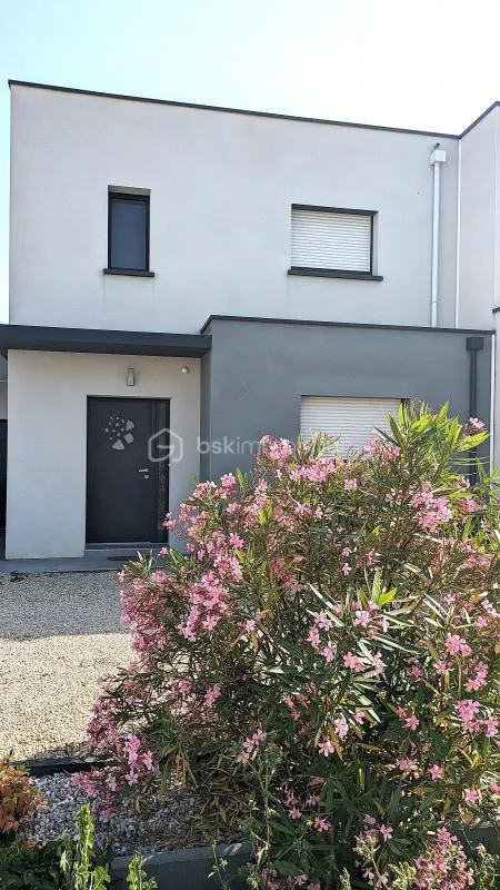 MAISON T6 DE 2018 SUR LES PONTS DE CE