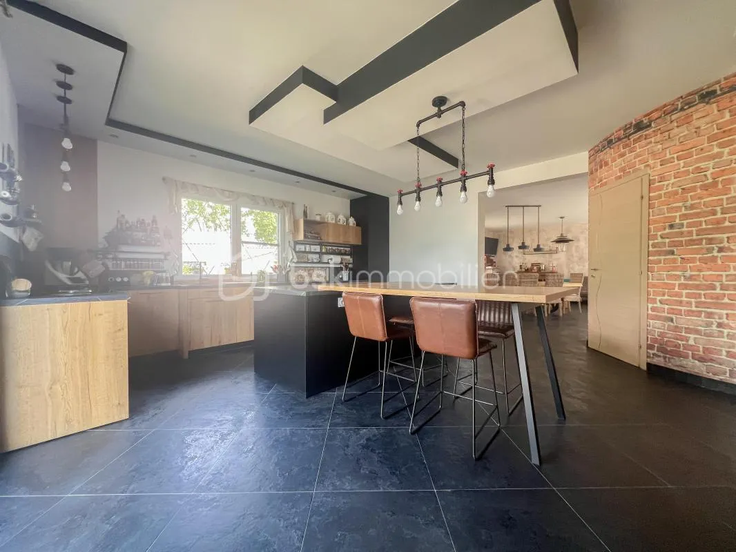 Villa d'exception de 240m2 + studio indépendant de 30m2