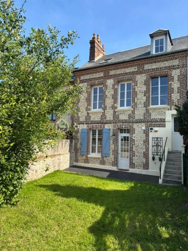 Charmante maison de ville rénovée avec jardin – La Rivière-Saint-Sauveur, à 5 min de Honfleur