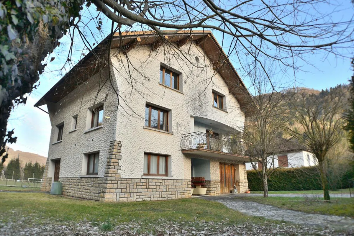 Maison Saint Hippolyte de 209 m2 sur 728m2 de terrain, au calme