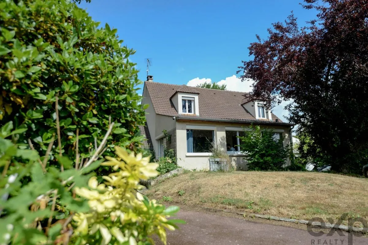 🏡 Maison familiale avec dépendance, piscine et grand jardin à Bois-le-Roi