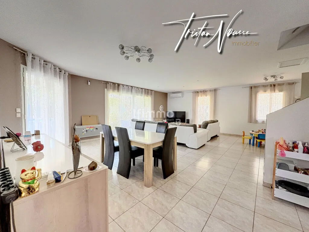 Maison en 3/4 faces de 151 m2 sur plus de 600 m2 de terrain - Al