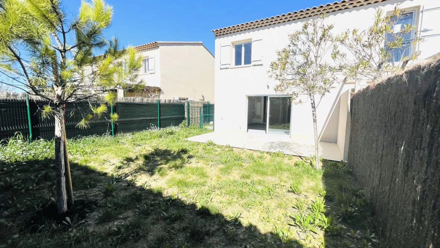 Villa 100 m² avec jardin et terrasse à La Bastidonne