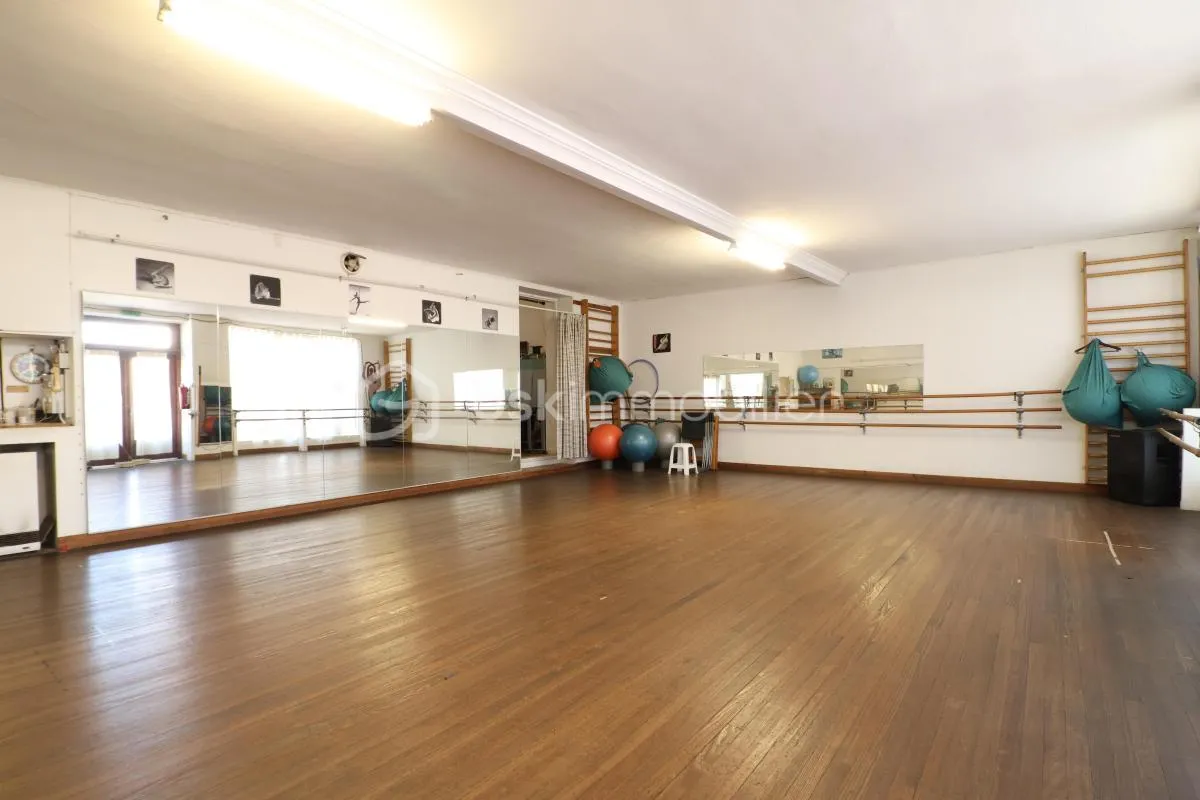 Local commercial 112 m² avec belle vitrine à Bédarieux