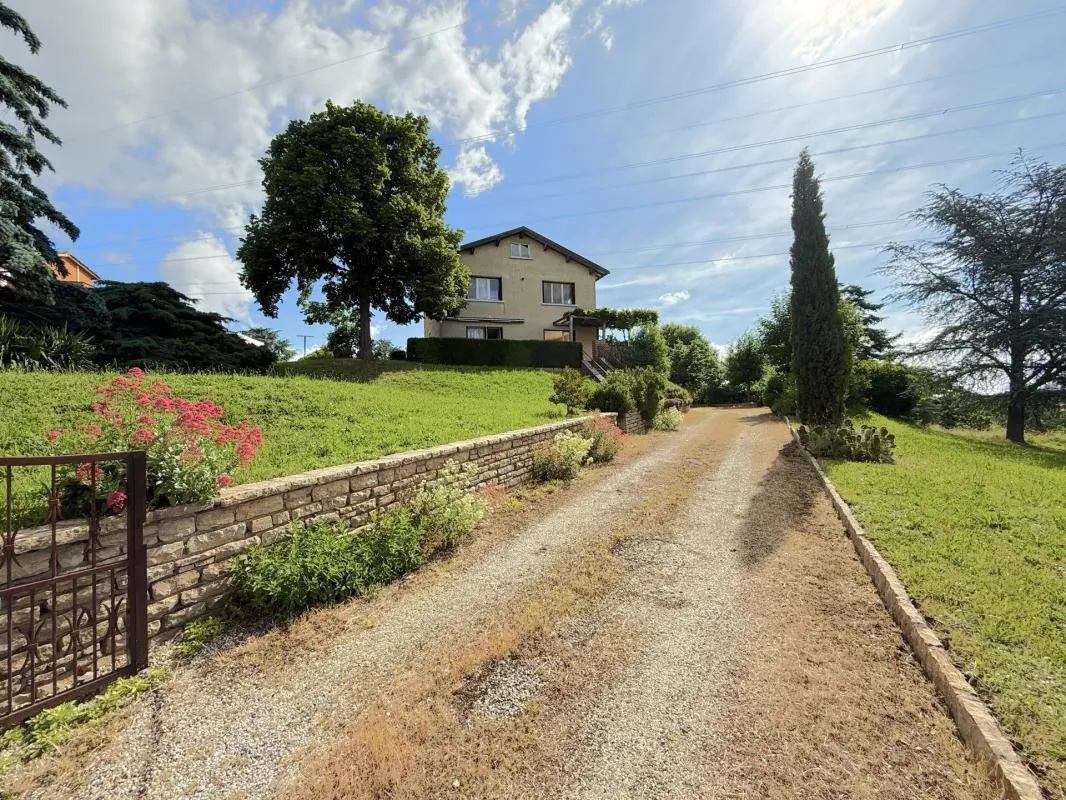 Maison de 199 m² - 7 chambres - POLLIONNAY