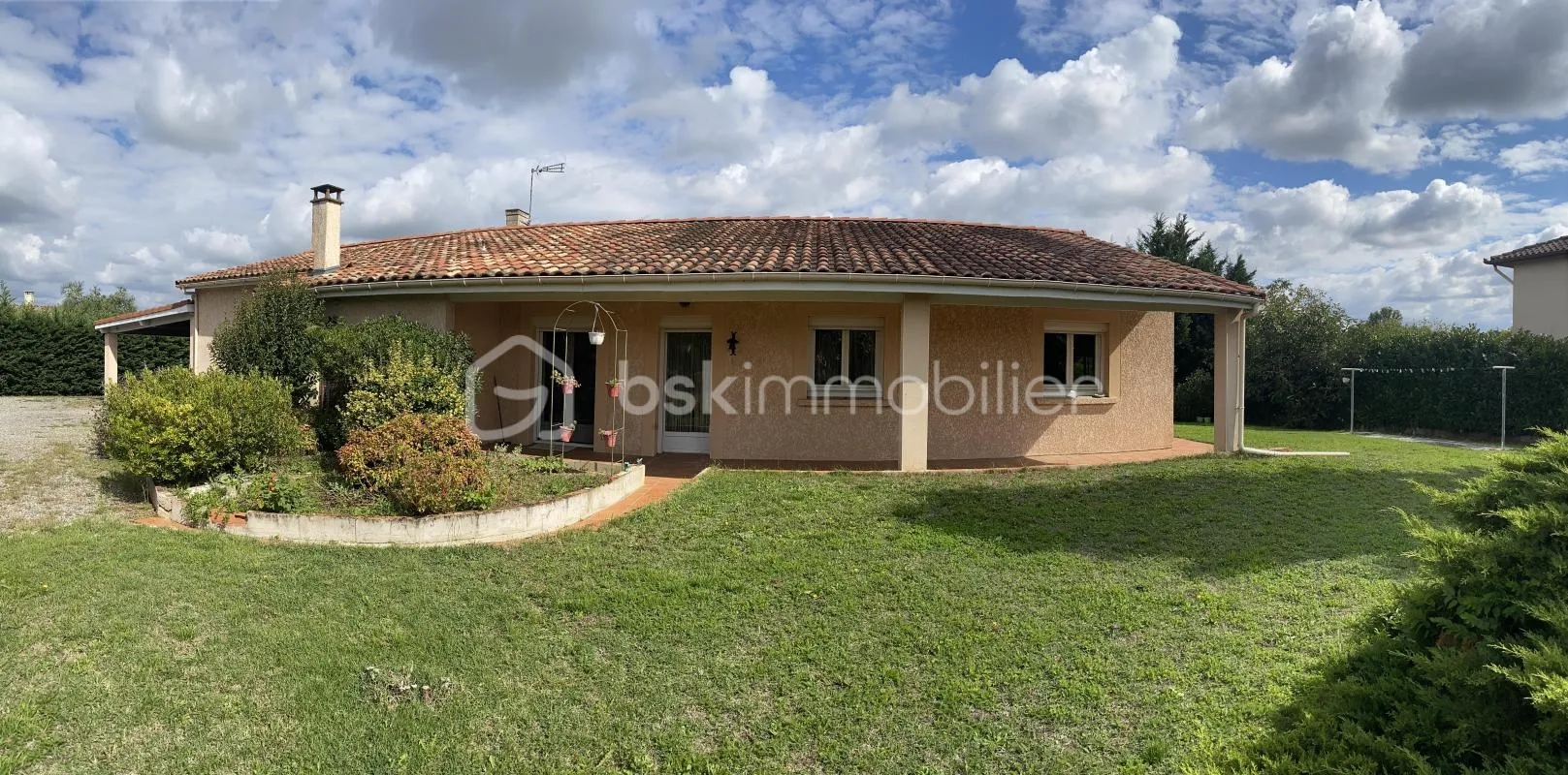MAISON T6/T7 AVEC TERRAIN 2055M²
