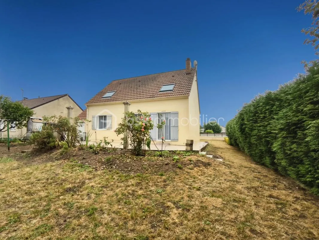 Maison familiale sur la commune de Dammartin en Goele