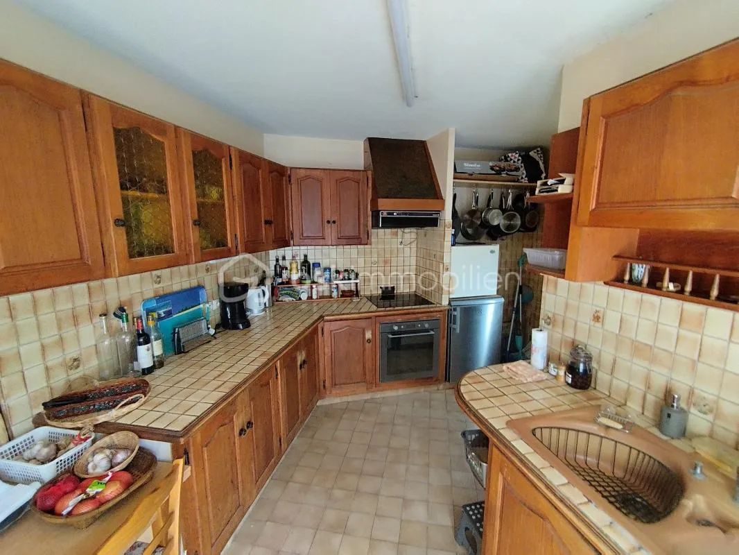 maison avec annexe sur 4000 m² de terrain