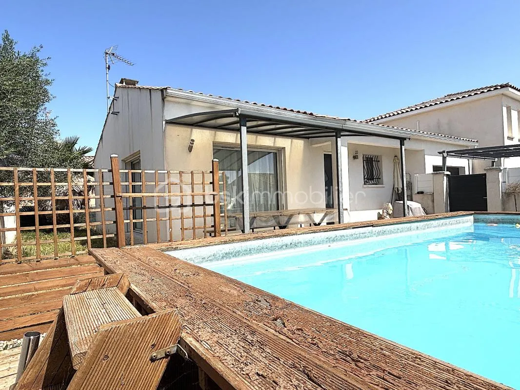 Belle villa de plain-pied dans quartier residentiel très calme avec piscine hors-sol