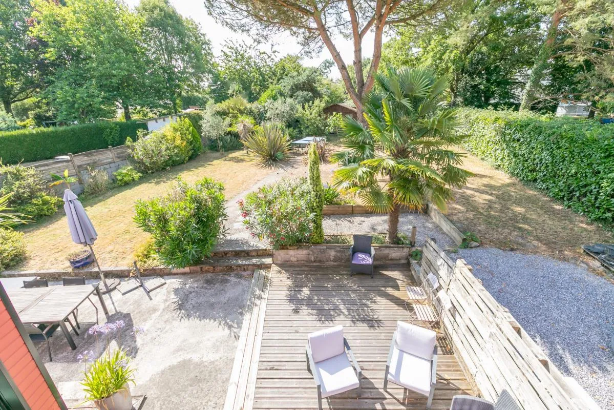 Maison familiale avec jardin