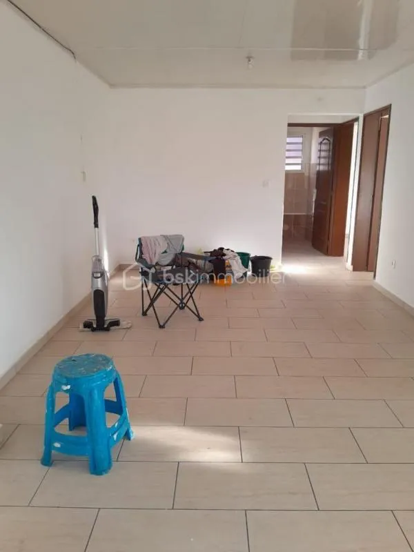 Appartement T3 de 61 m2 à l’Etage Saint Benoit La confiance