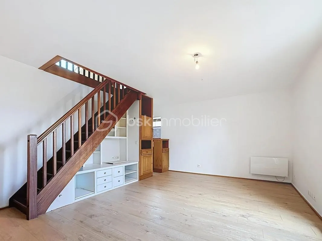 À VENDRE - Magnifique Duplex 3 Pièces de 67 m² en Plein Centre de Claix Village – Vue Imprenable sur Belledonne !
