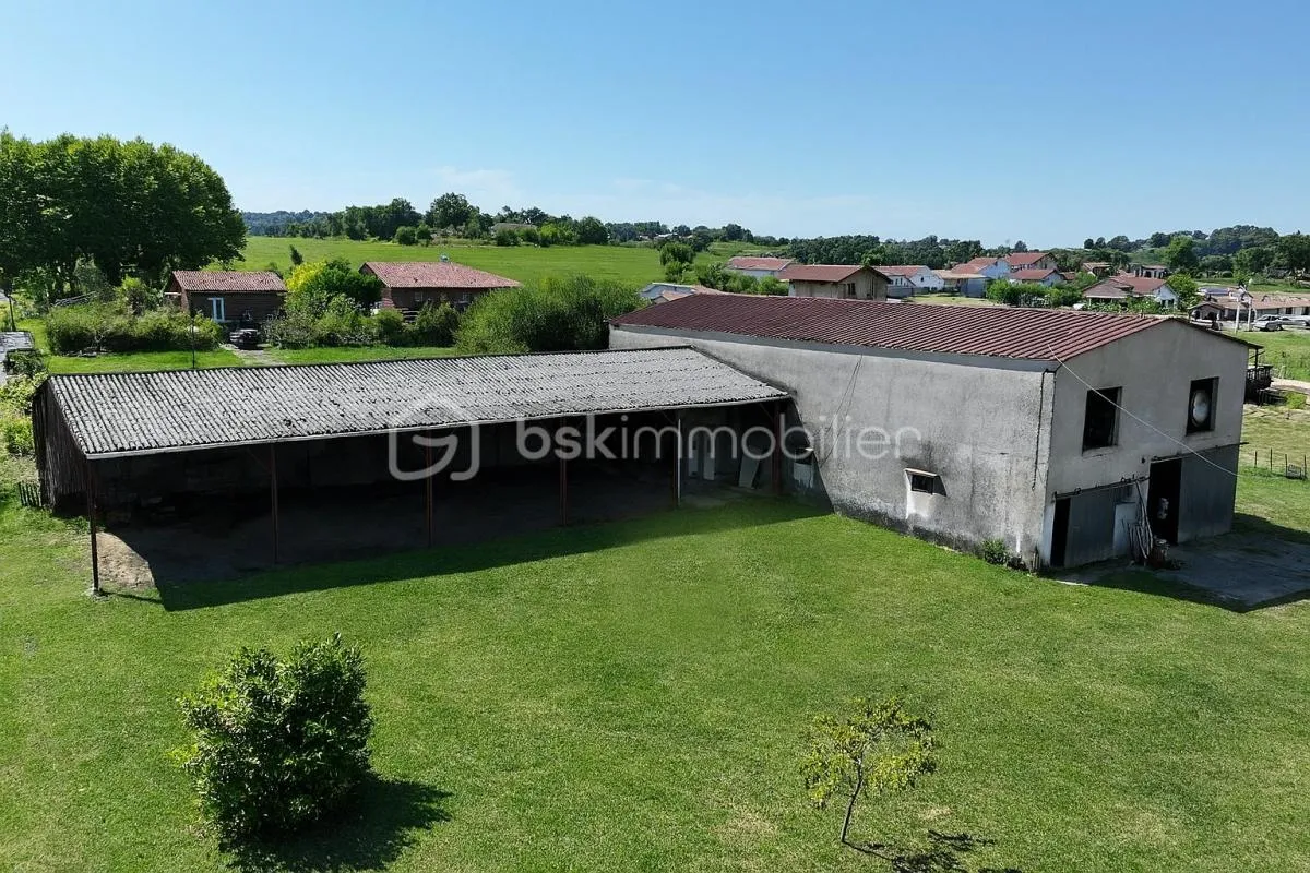 Entrepôt avec hangar attenant – fort potentiel de réaménagement