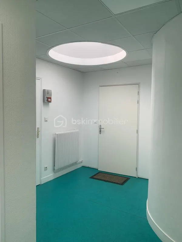 * IMMEUBLE DE 214M2