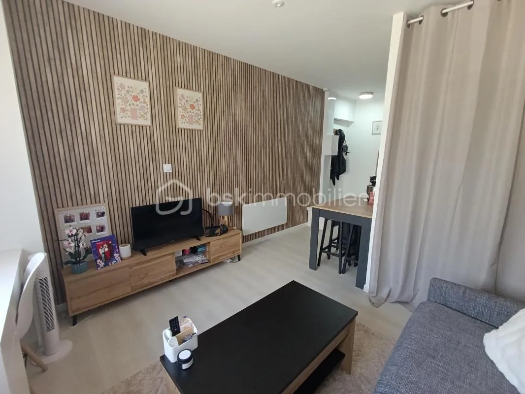 Studio meublé 22m² rénové - Proche du centre