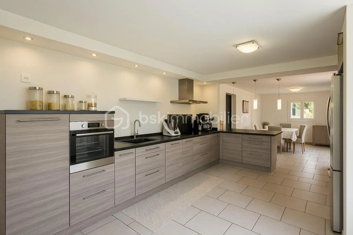 Appartement T4 - 112 m² dans une maison avec Jardin Clos