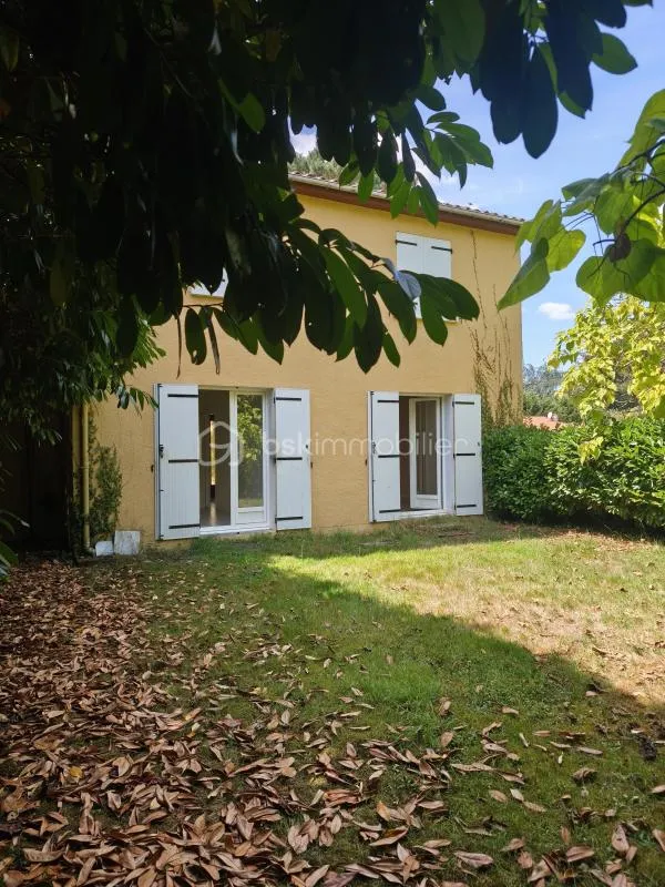 MAISON DE VILLE A ETAGE