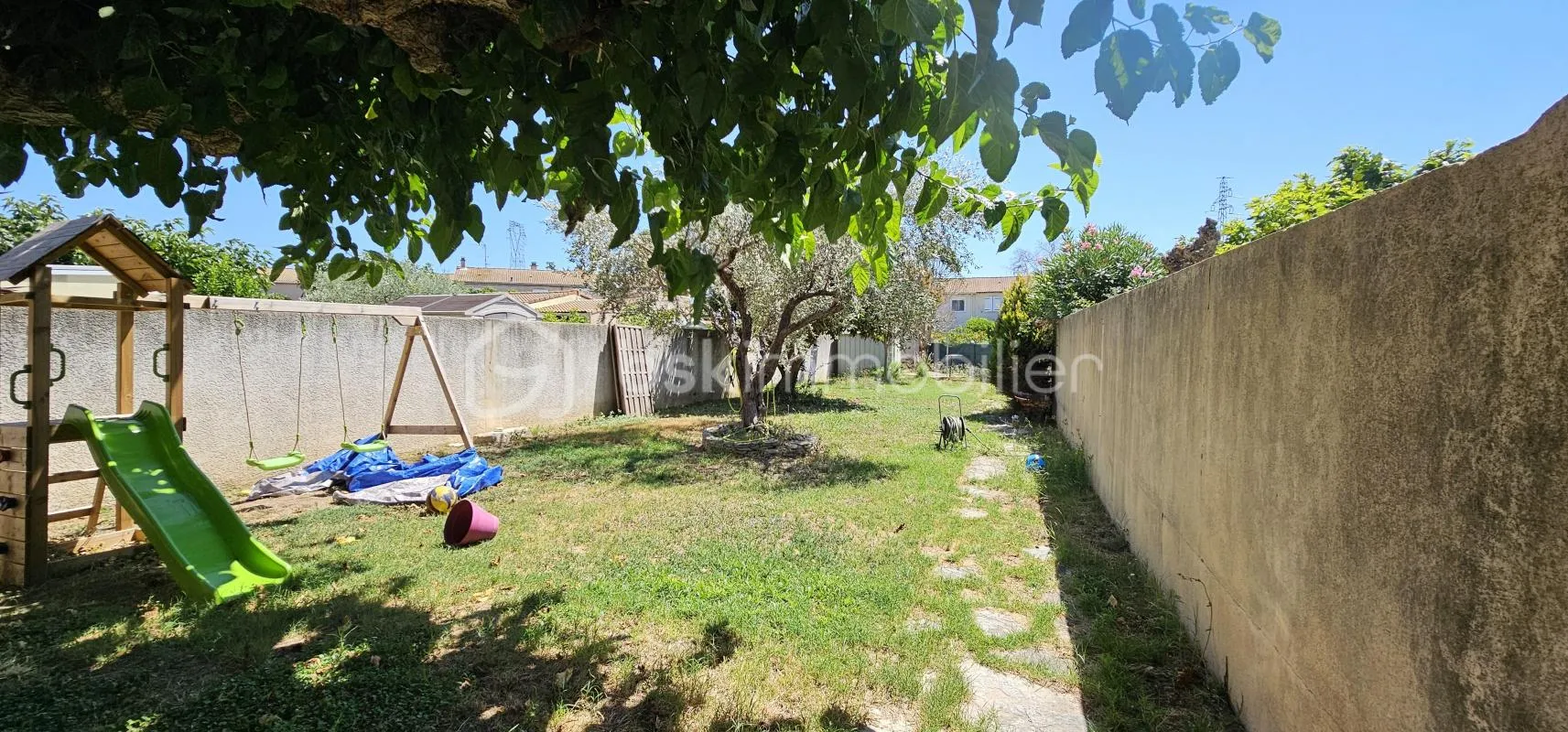 🏡 À VENDRE – Maison rénovée avec prestations modernes à Milhaud ! 🌟
