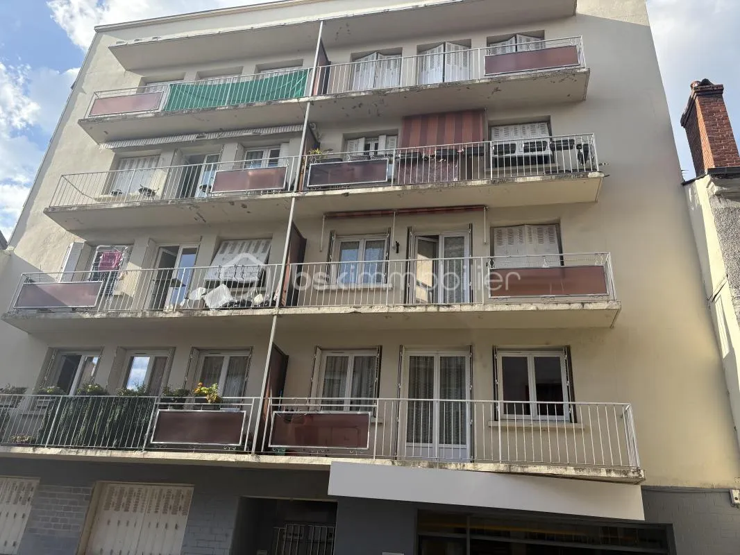Appartement à saisir idéal jeune couple ou personne seule