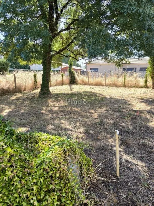 Dépendance de 60 m2 85 000€ FAI
