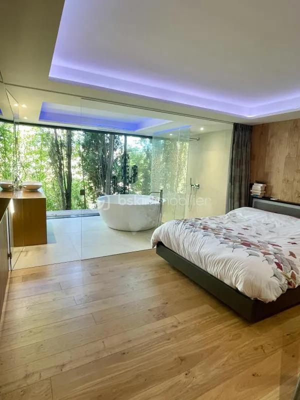 Maison contemporaine d'exception - 200 m2 située à Bandol