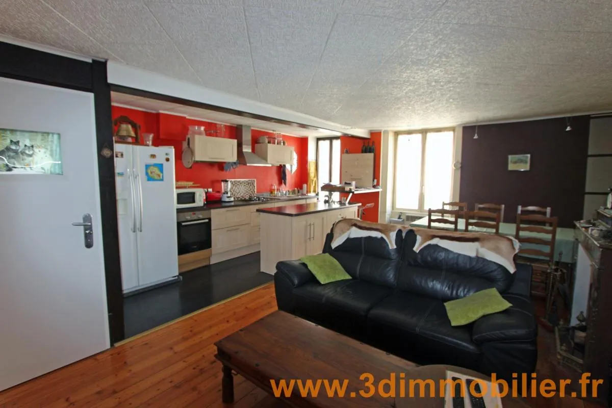 Lons-le-Saunier (39 JURA), à vendre appartement T2 avec garage et terrasse couverte