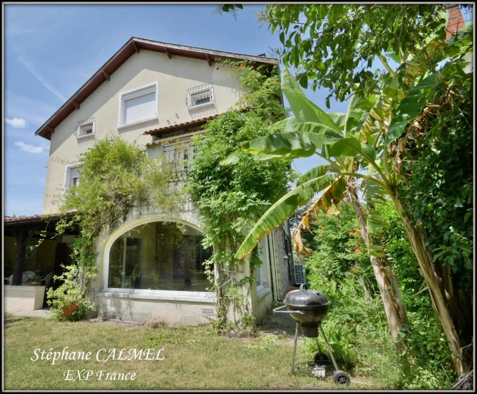 Grande maison familiale de 209 m² – 5 chambres – Proche centre-ville - Terrain 758 m²