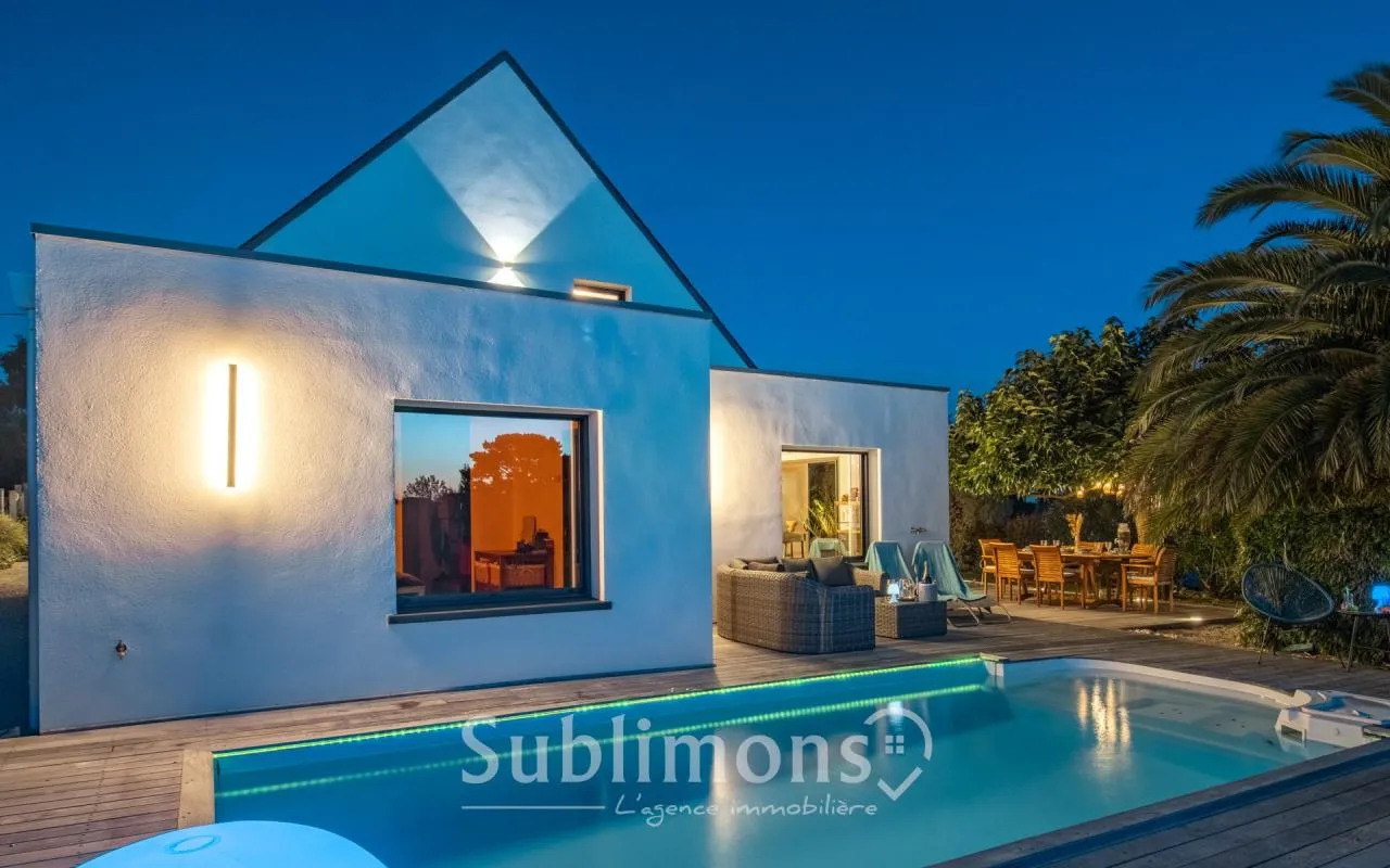 Maison 7 pièces 218 m²