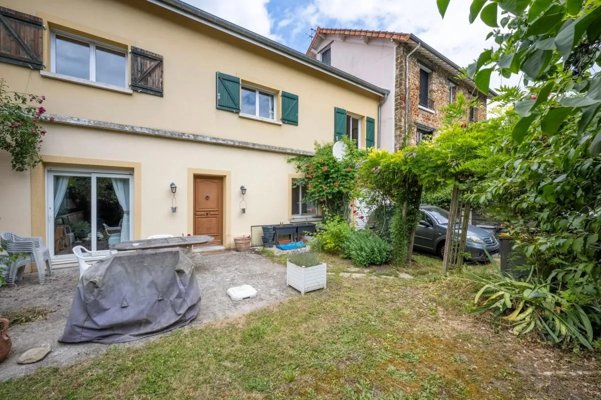 Maison familiale 6 pièces – 160 m² – Chaville
