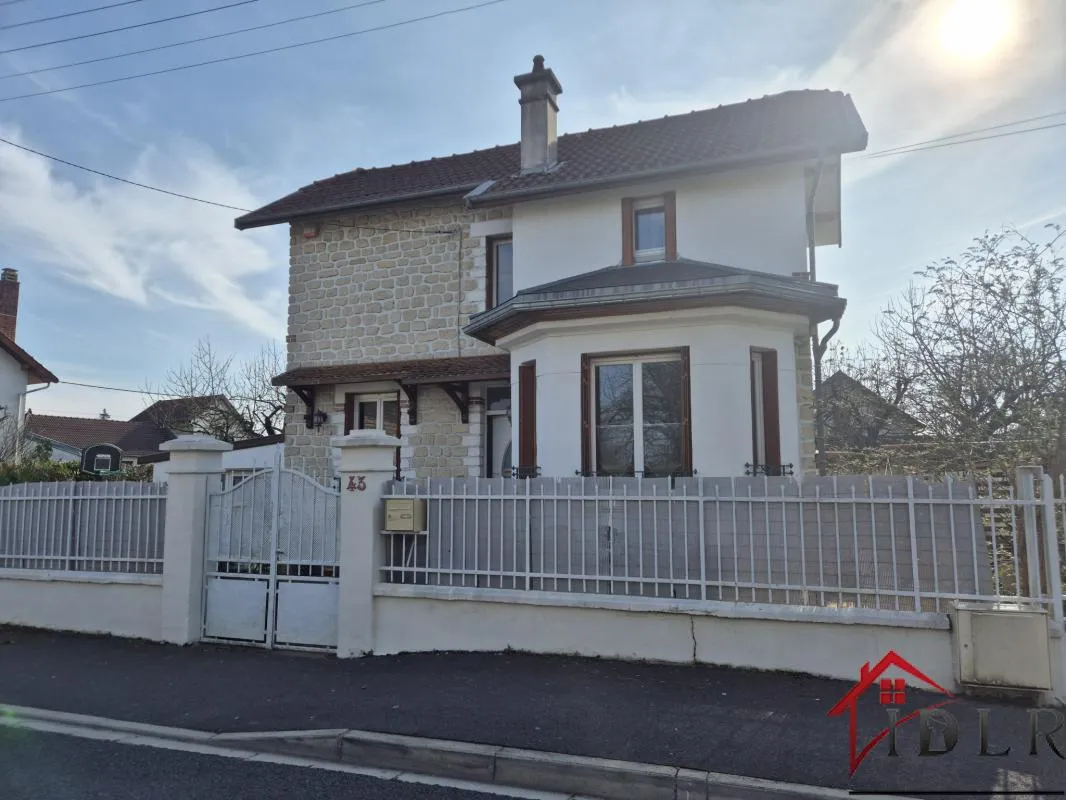 SAINT-DIZIER, charmante maison de 109m2 avec jardin arboré d