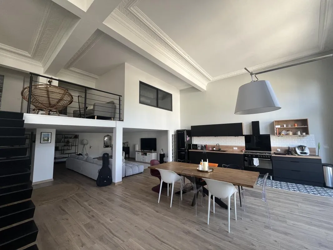 Loft  200 m² centre ville de Nevers
