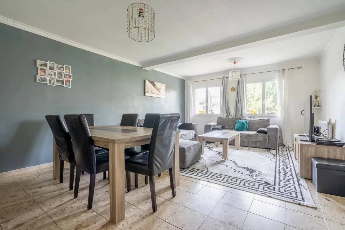 Maison de 7 pièces de 170 m² située à Le Blanc-Mesnil