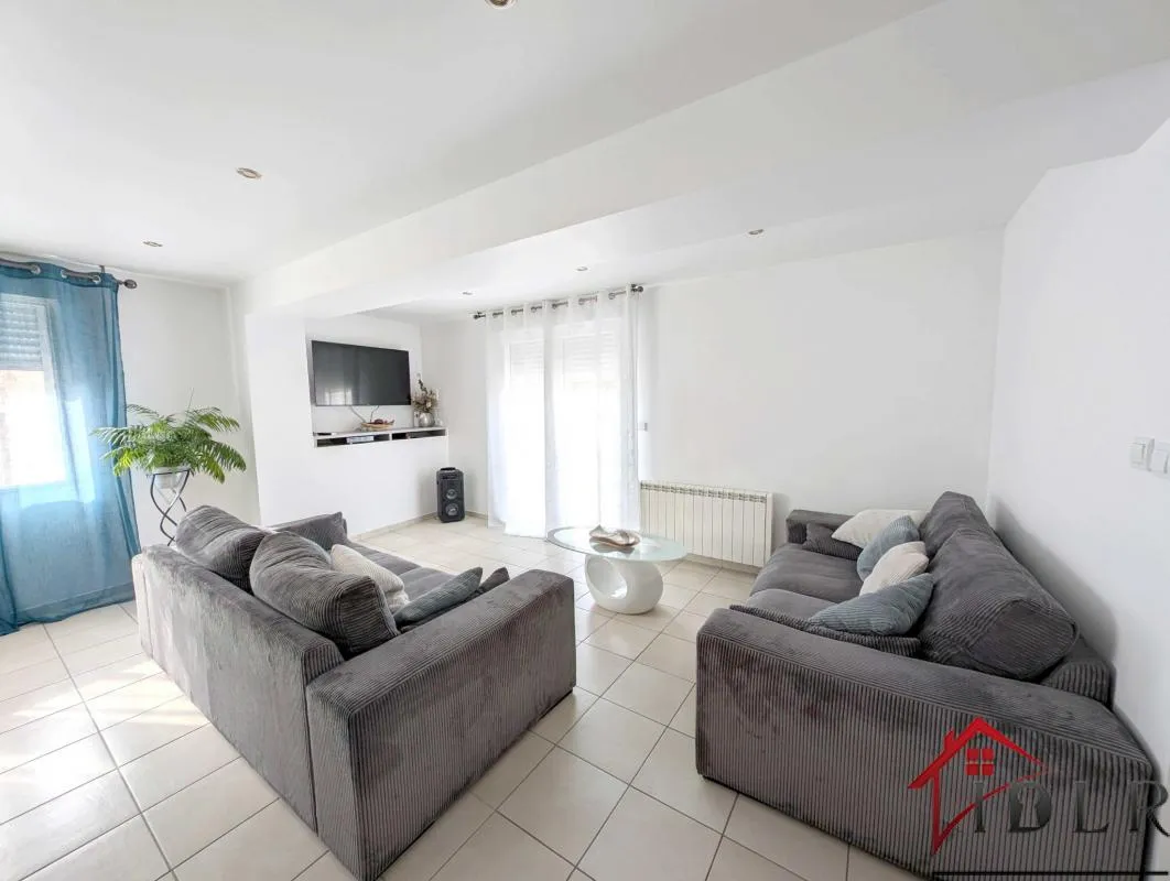 Maison familiale rénovée à Oyonnax   142 m2 habitables