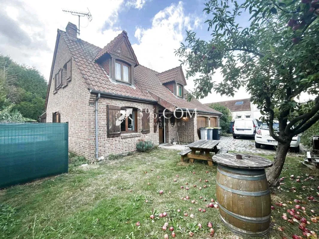 MAISON INDIVIDUELLE AU CALME 4 CH 135 M2 GARAGE ET JARDIN