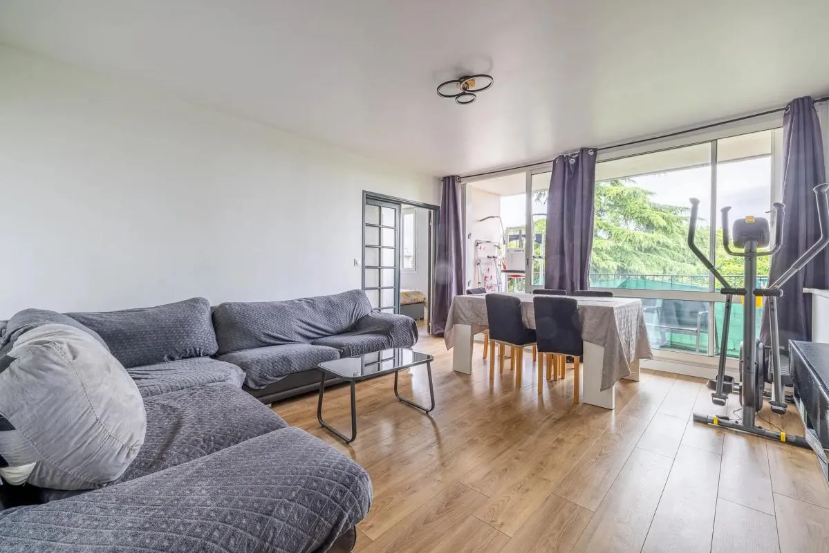 Appartement 4 pièces de 75m² avec parking  à Ballainvilliers