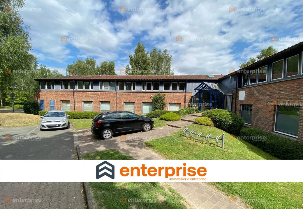 A VENDRE - PLATEAU DE BUREAUX EN R+1 - 225M2 - VILLENEUVE D'ASCQ -