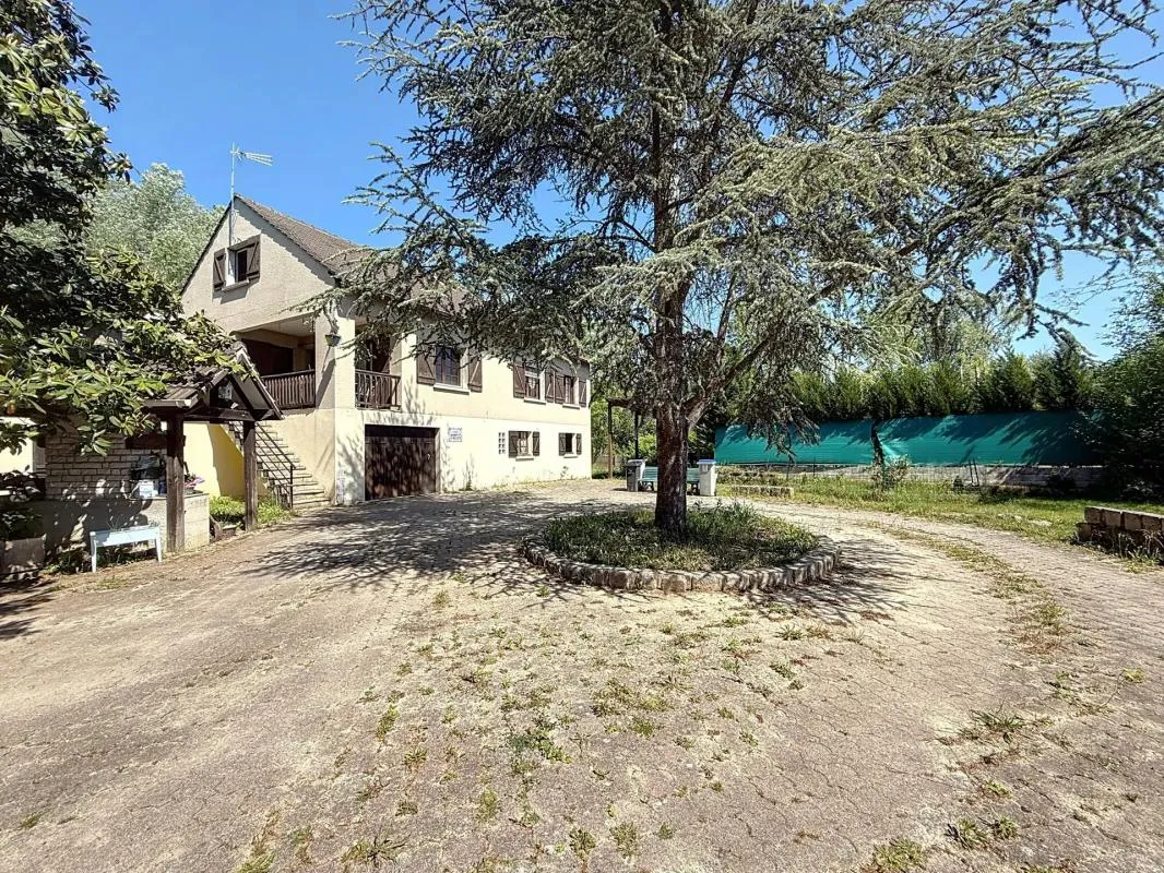 Maison de 7 pièces de 157 m² en vente à Esbly - Idéal pour les familles