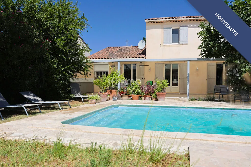Maison individuelle de 161 m2 avec piscine