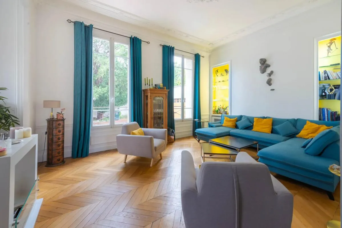 Appartement de 5 pièces de 132 m² situé à Argenteuil