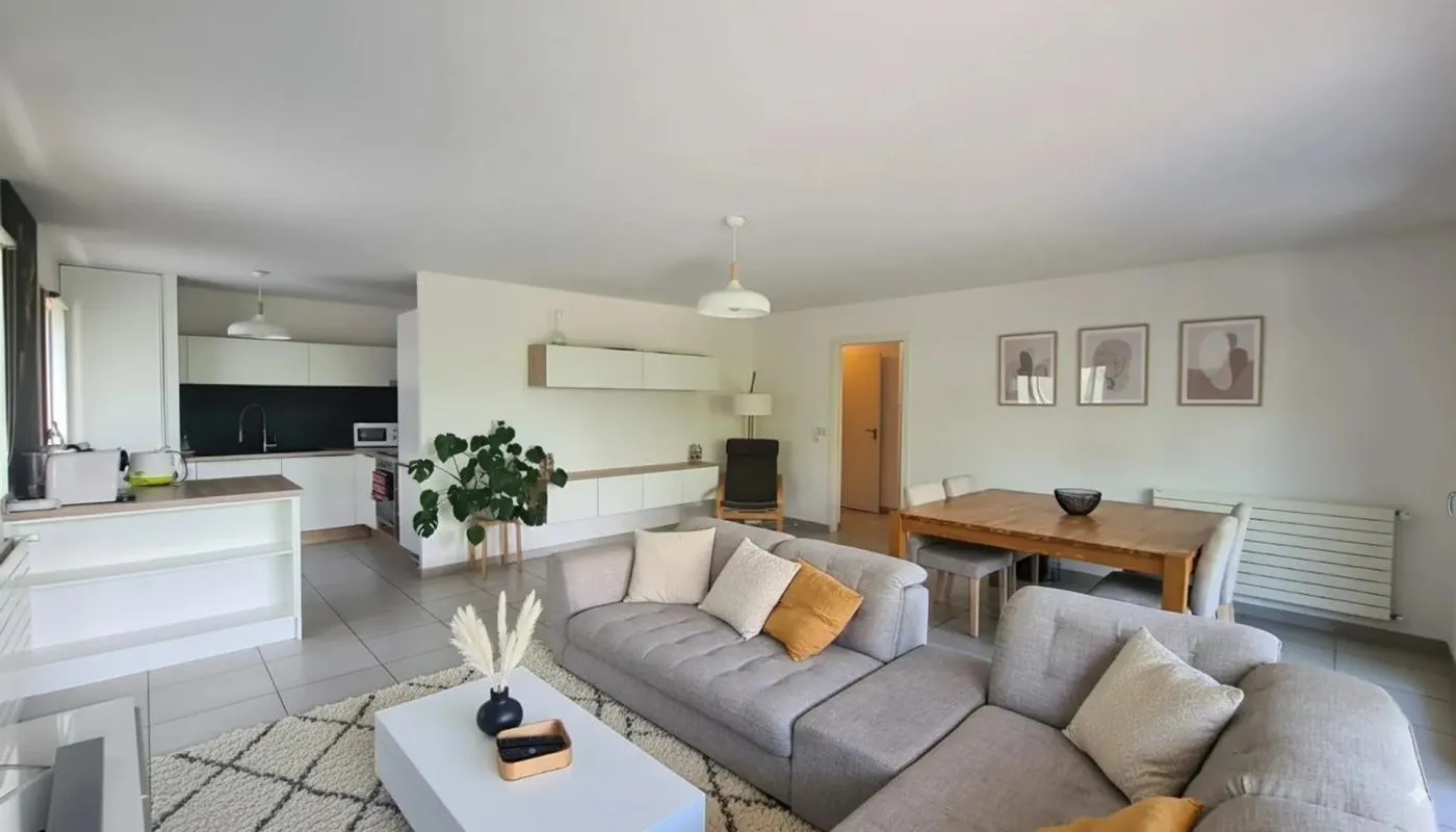 Maison de 4 pièces de 92 m², en vente à Messery