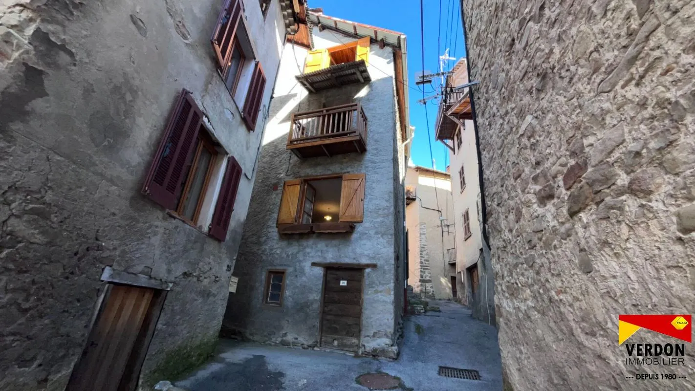 Charmante maison de village en pierre