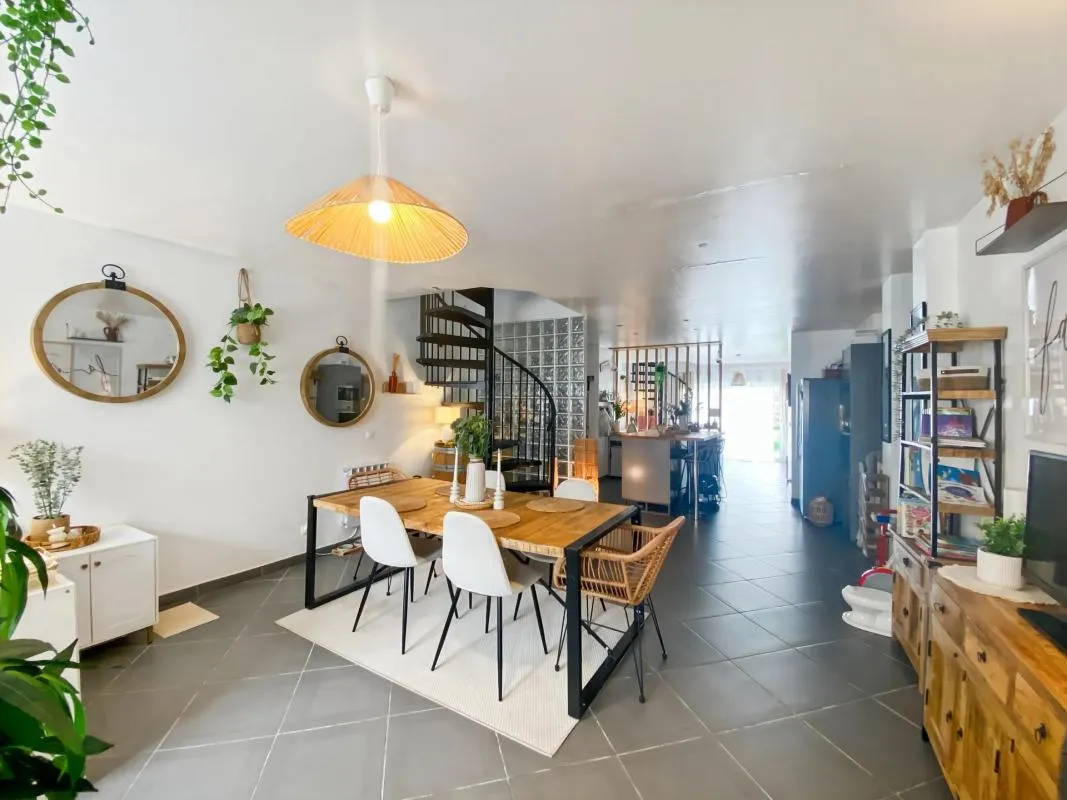 Maison de ville de 5 pièces de 107 m² en vente à Nangis