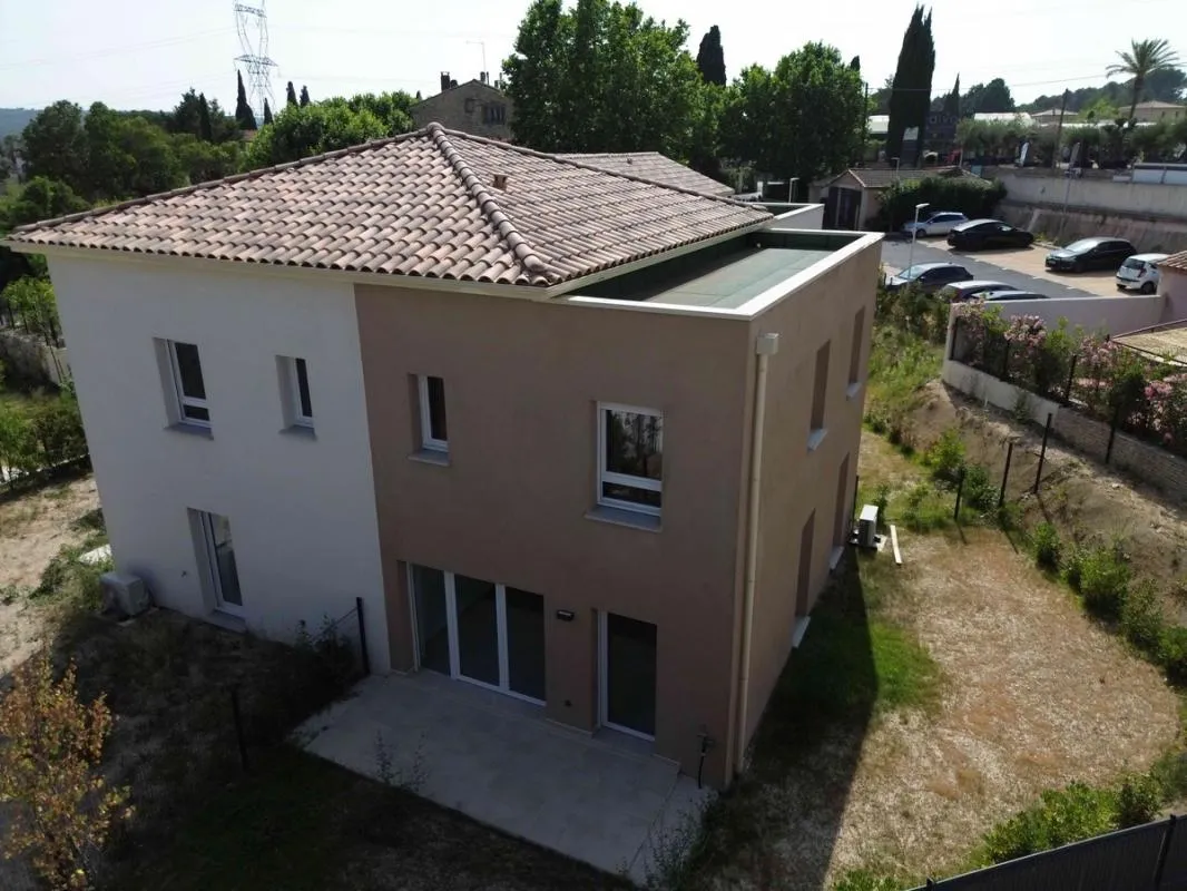 Maison neuve T4 duplex avec jardin – Ventabren