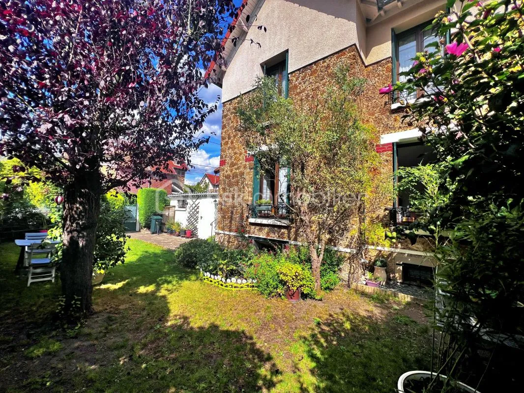 À Vendre : Maison Meulière de Charme, Val notre dame
