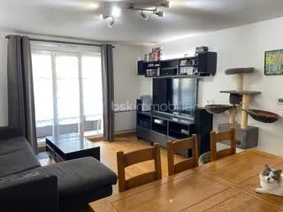 Appartement - 2 Chambres - Balcon - Proche de Paris