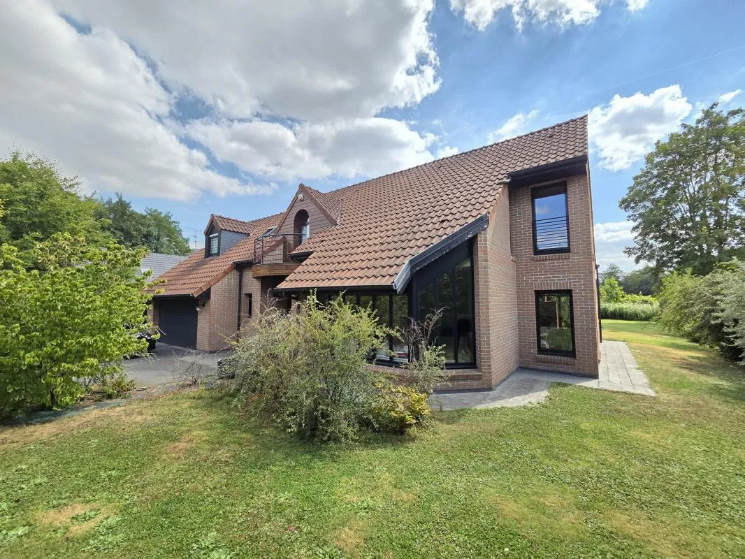 SUPERBE PAVILLON BRIQUES CONTEMPORAIN 200M² HAB SUR 1230M²