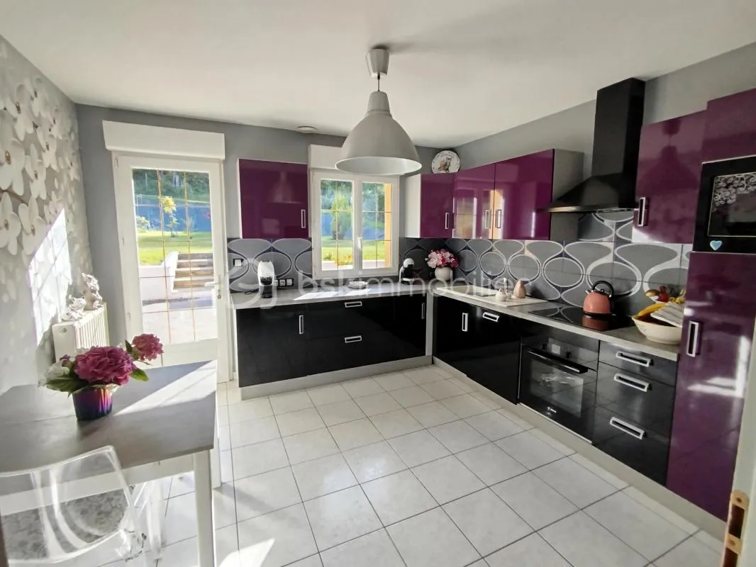 Pavillon de 99 m² avec belles prestations et de qualité soignée, sur terrain clos de 1400 m²