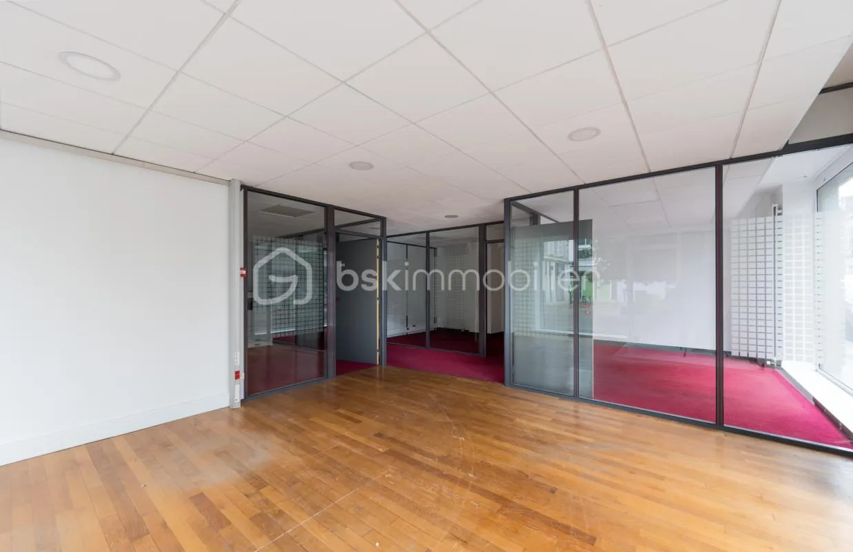 À Vendre – Local commercial / bureaux – 200 m² – Hyper-centre Châteauroux