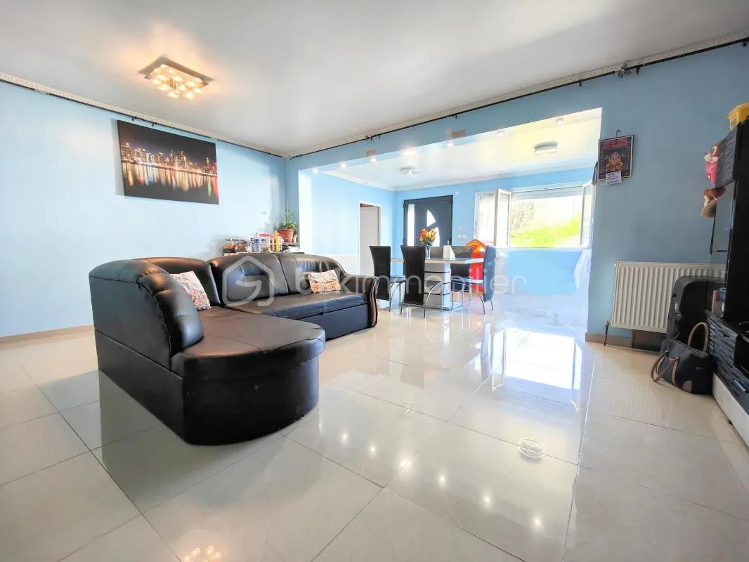 Maison rénovée et agrandie 3 ch sous-sol total