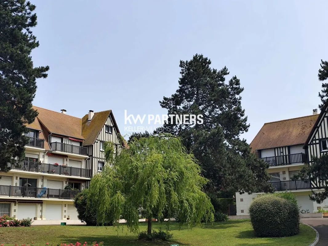 VENTE : appartement F2 (48 m²) à DEAUVILLE